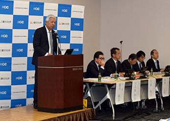 写真:決算説明会
